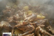 鸡架炖土豆的做法