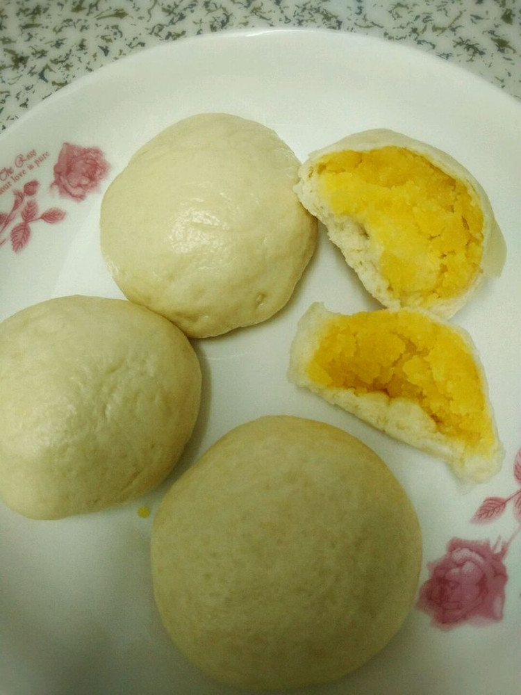 广式绵软多馅奶黄包的做法