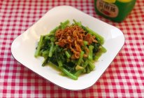 春天点亮你餐桌的一道菜，京酱肉丝茼蒿的做法
