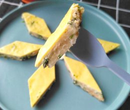 #夏至日，大口吃面#菠菜鸡蛋蒸面条糕的做法