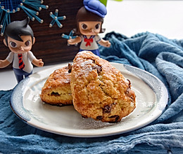 #相聚组个局#巧克力蔓越莓司康，早餐能量打卡的做法