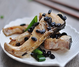 豆豉焖草鱼的做法