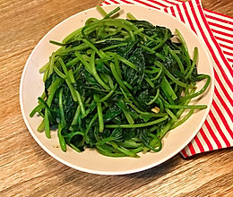 豆豉蒜蓉炒地瓜叶(番薯叶）#春天中的一抹绿色#的做法