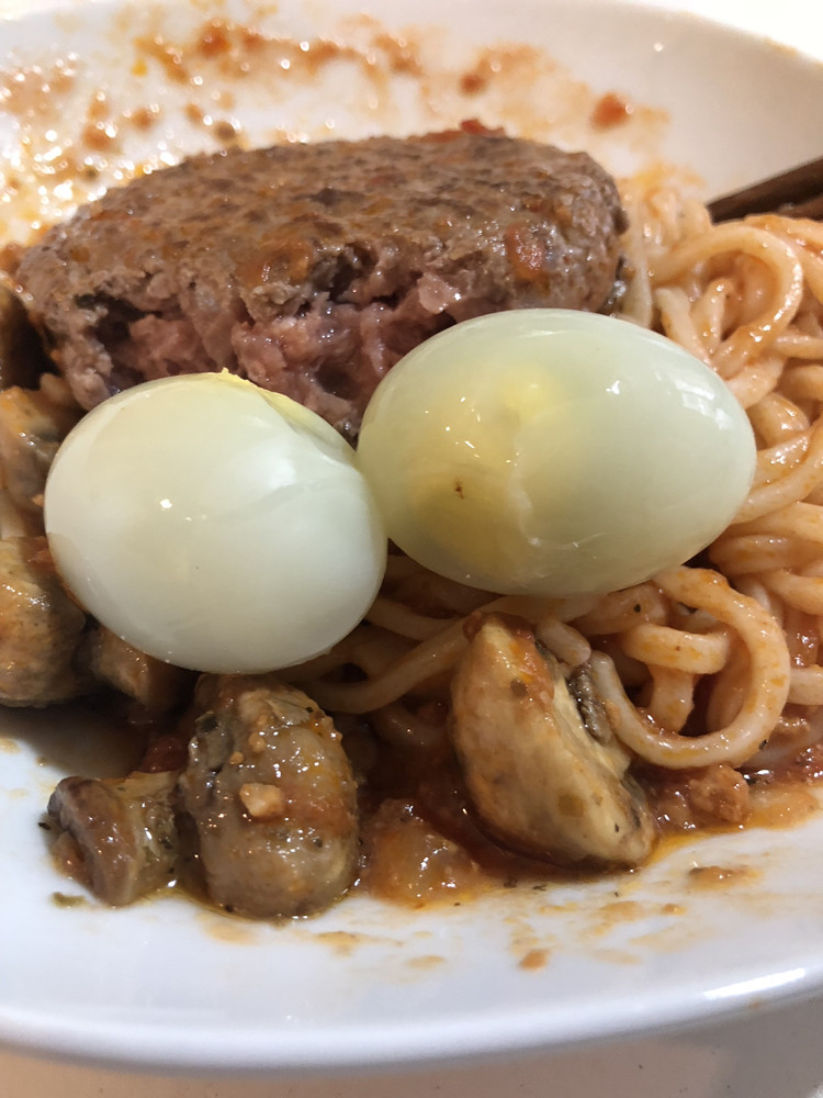 牛肉饼蘑菇番茄意面的做法