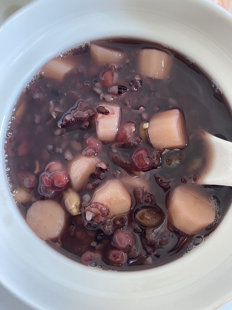 山药红豆黑豆黑米粥的做法