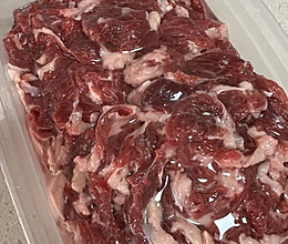 #鸡汁入家宴 感恩正当“食”#巧用鲜鸡汁，分步详解腌牛肉的做法