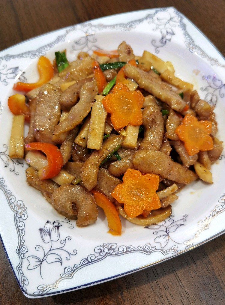 蜜汁小炒猪颈肉的做法