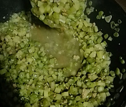 土豆豆角肉末打卤面的做法