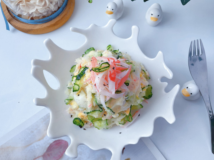 沙拉的正确打开方式～蟹柳土豆泥沙拉的做法