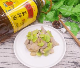 #中秋跟着金龙鱼外婆乡小榨菜籽油一起吃香喝辣#豆瓣炒肉片的做法