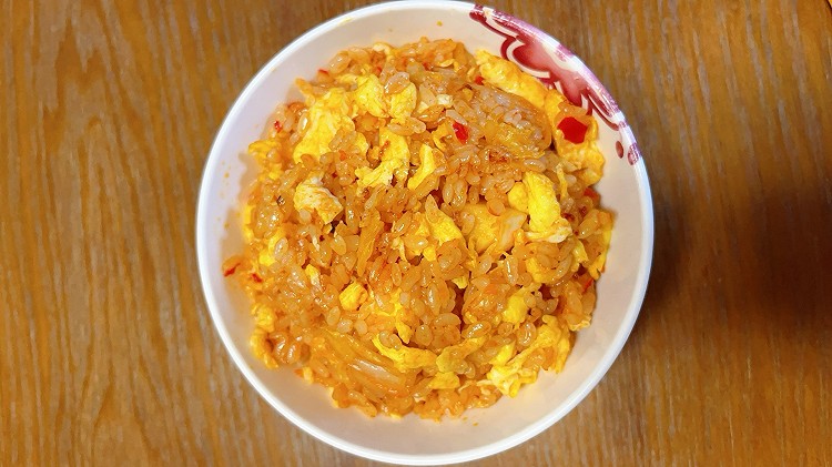辣白菜蛋炒饭的做法