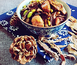 毛豆笋干炖肉的做法