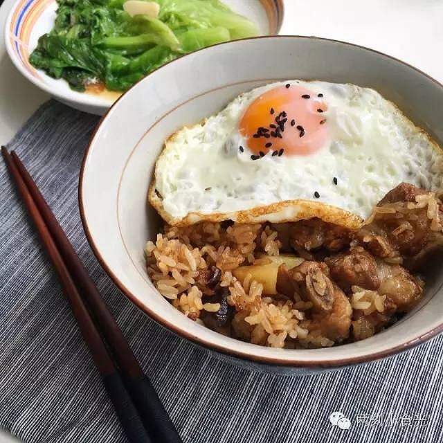 懒癌福音排骨焖饭的做法