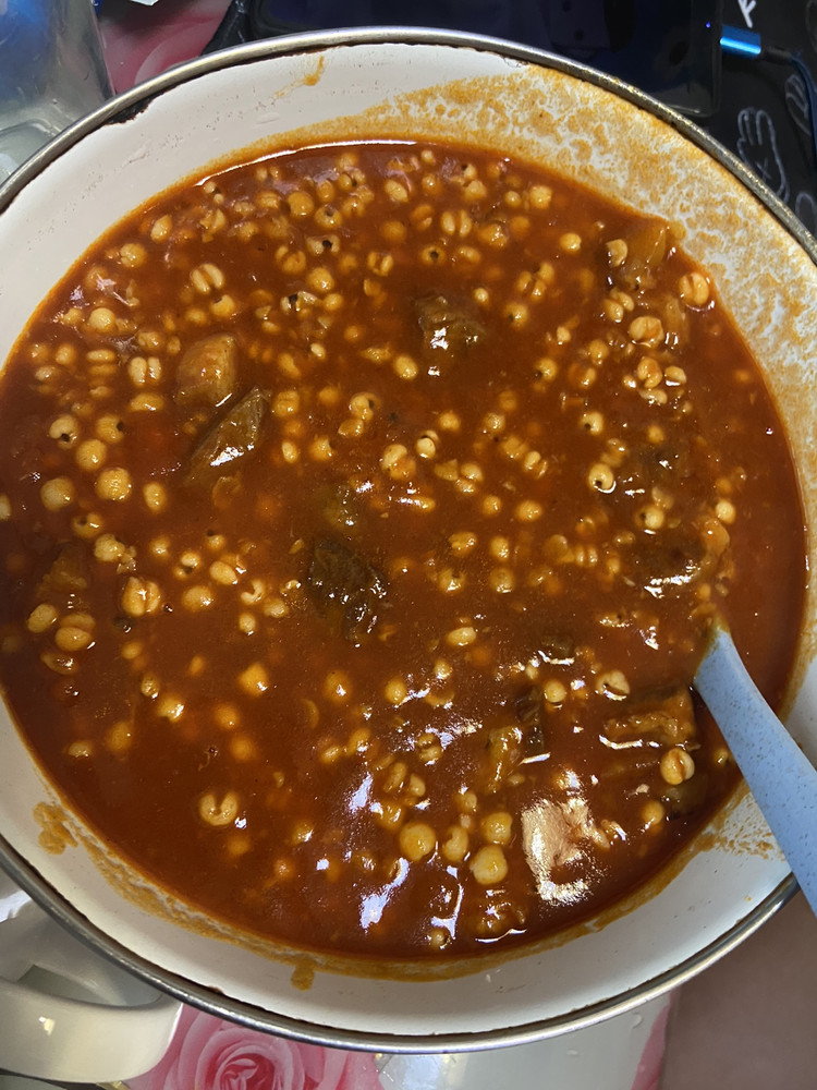 好吃到吞舌头的电饭煲番茄牛腩薏米粥的做法