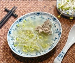 #我的中秋餐桌#龙骨豆芽汤的做法