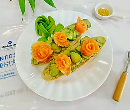 #山姆友约#减脂健康早餐/三文鱼刺身汉堡的做法