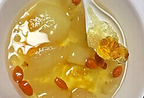 燕窝桃胶炖雪梨的做法