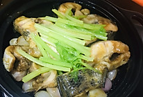 砂锅鱼腩的做法