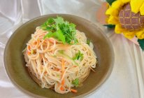 #夏至日，大口吃面#超级浓郁的麻酱拌面的做法
