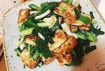 煎豆腐炒大蒜的做法