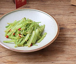 凉拌芹菜的做法