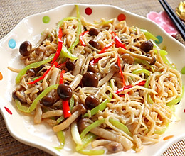 金针菇炒蟹味菇的做法