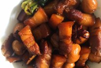 鹌鹑蛋红烧肉的做法