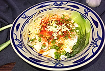 油泼面（来，咥一碗）的做法