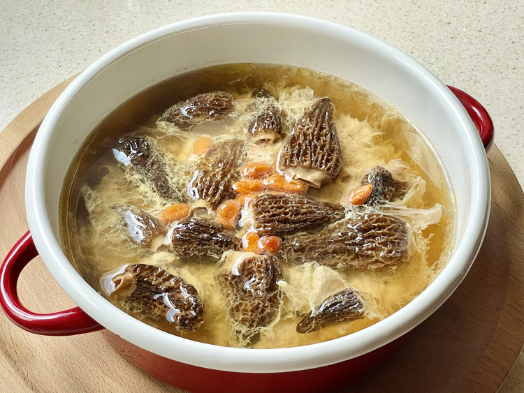 羊肚菌蒸瘦肉的做法