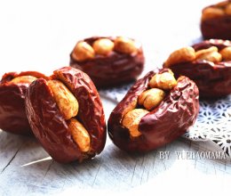 蜜恋腰果红枣的做法