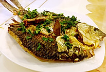 香烤鲫鱼的做法