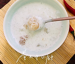 桃胶皂角米炖雪燕的做法