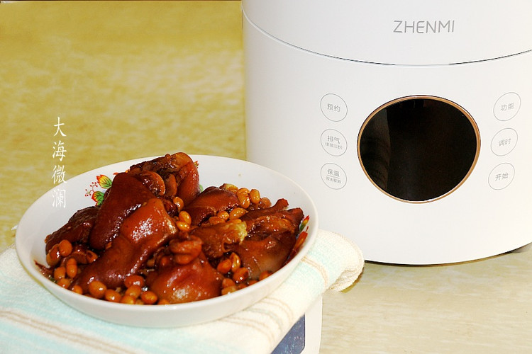 黄豆焖猪蹄的做法