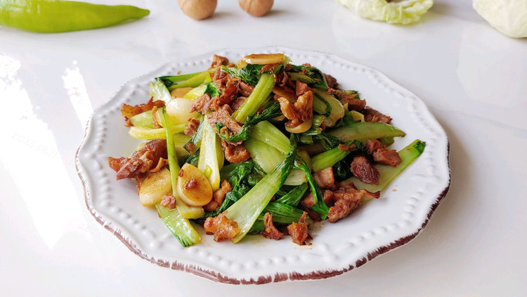 拆骨肉炒小油菜的做法