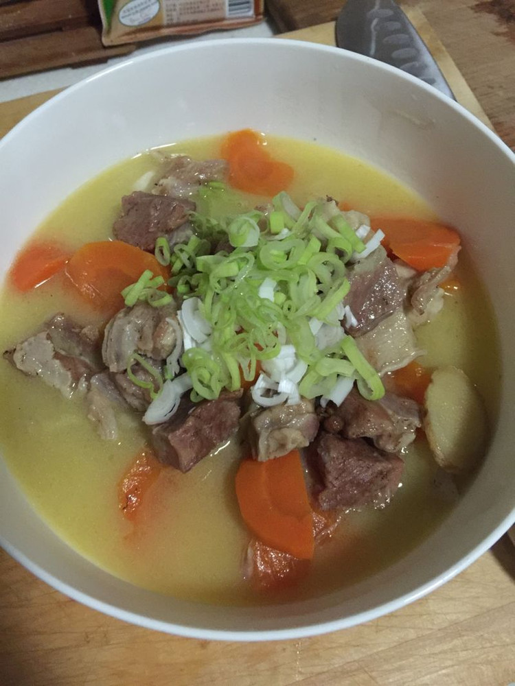 羊肉炖胡萝卜的做法