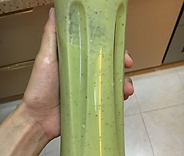 牛油果奇异果香梨豆奶汁的做法