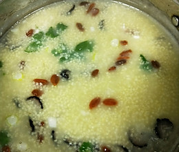 小米海参粥的做法