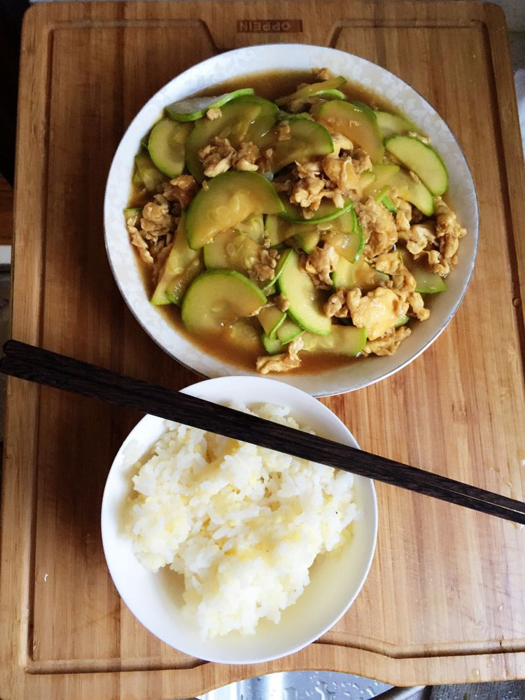 角瓜炒鸡蛋的做法