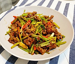 最佳CP——芹菜牛肉丝的做法