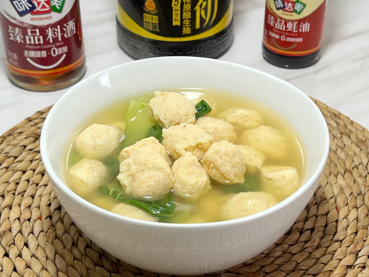 鸡肉山药胡萝卜丸子汤的做法