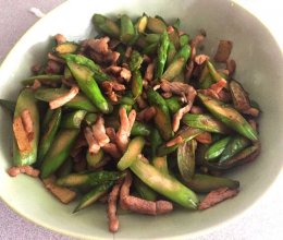 #青春食堂＃芦笋炒肉的做法