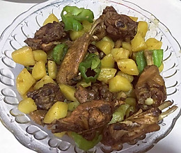 土豆烧公鸡的做法