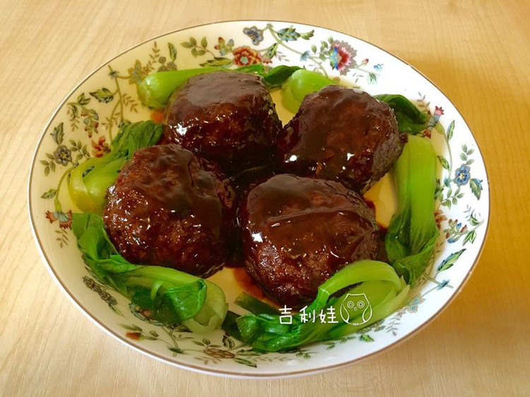 红烧狮子头的做法