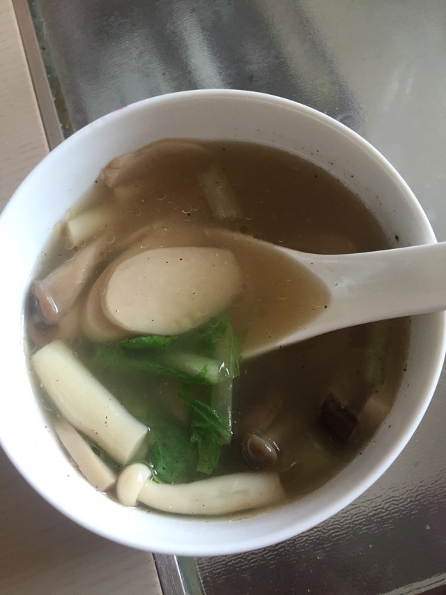菌菇汤的做法