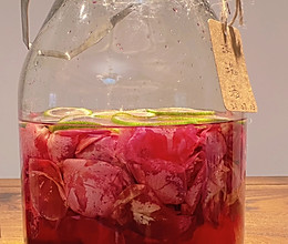 吃花行动之玫瑰酒的做法