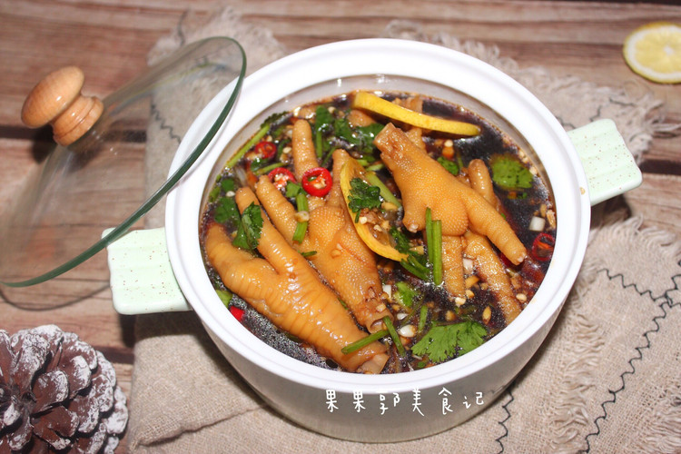 酸辣鸡爪的做法