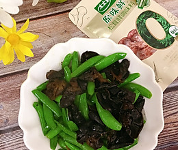 #年在一起 鲜才够味# 黑木耳炒甜豆的做法