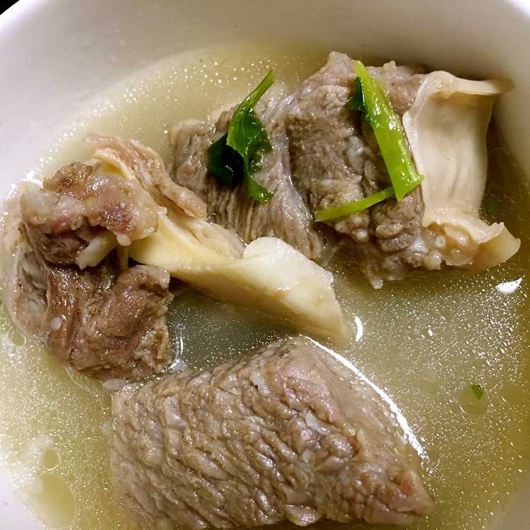 大快朵颐--清炖牛肉的做法