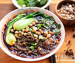 自己在家煮一碗酸辣粉的做法