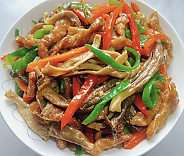 #李锦记X豆果 夏日轻食美味榜# 鹿茸菇炒肉丝的做法